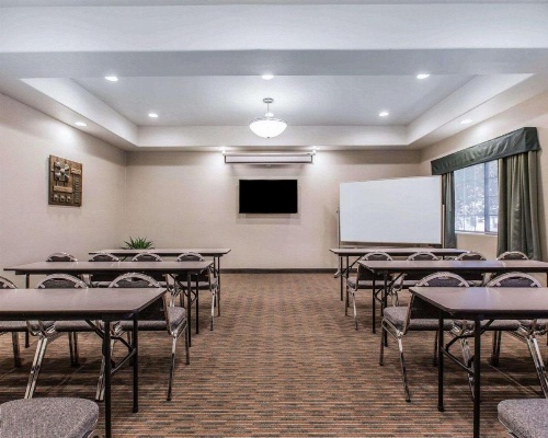 Quality Inn Rosemead image 19